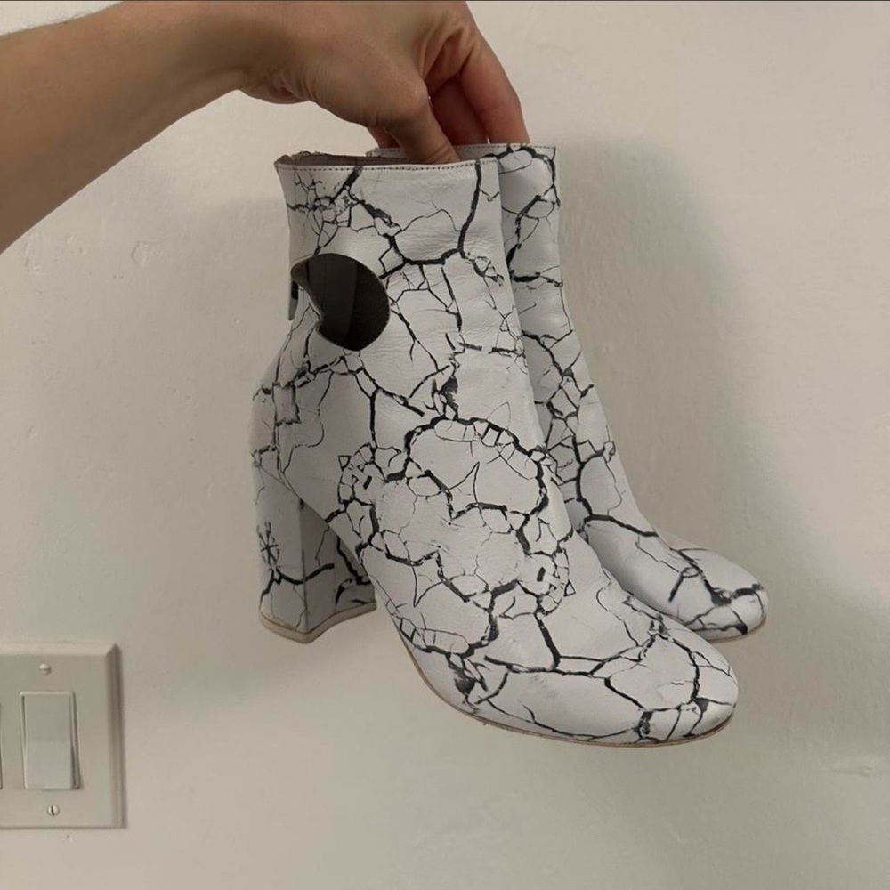 Marios Marble Leather Cutout Ankle Boots Italy Avant Garde Y2K, size 38